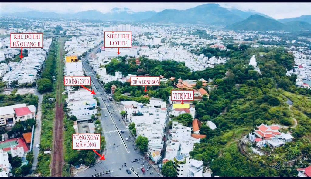 Cần bán nhà nở hậu, hẻm ô tô giữa tttp nha trang