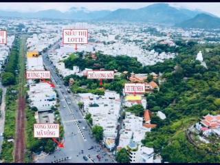 Cần bán nhà nở hậu, hẻm ô tô giữa tttp nha trang