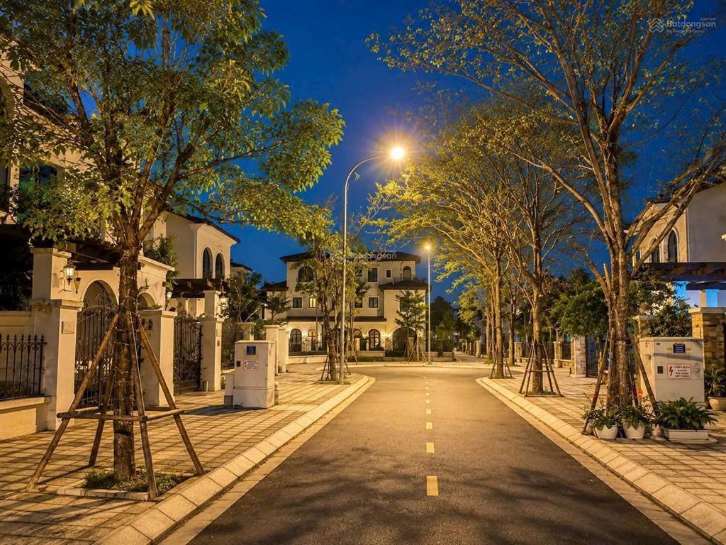 Bán gấp biệt thự vista lago nam an khánh 210m2 giá tốt.