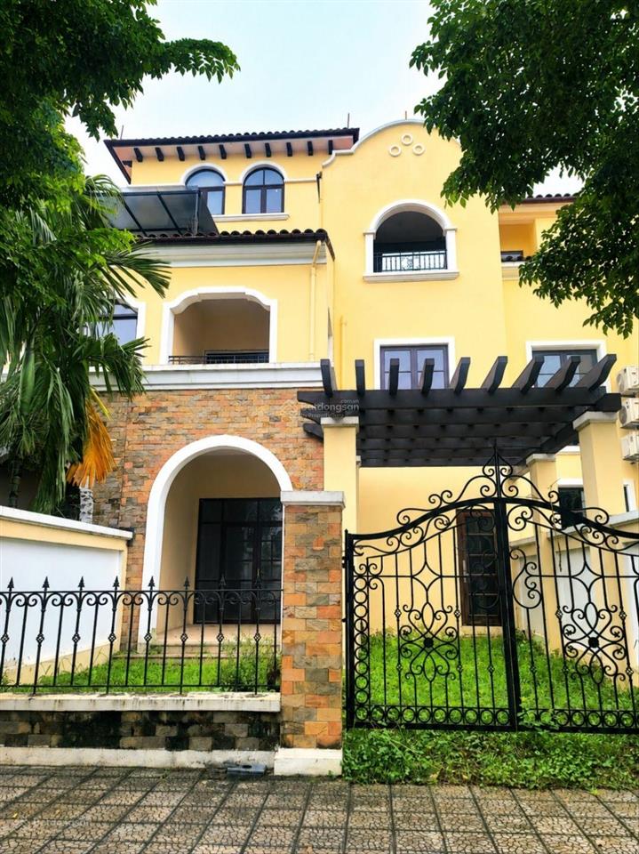Bán gấp biệt thự vista lago nam an khánh 210m2 giá tốt.
