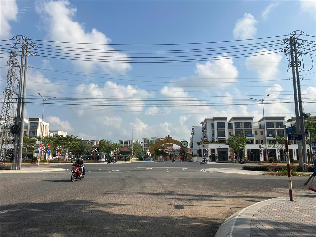 Chính chủ cần bán nhà nuôi yến khu tái định cư thái sơn, diện tích 8m x 20m