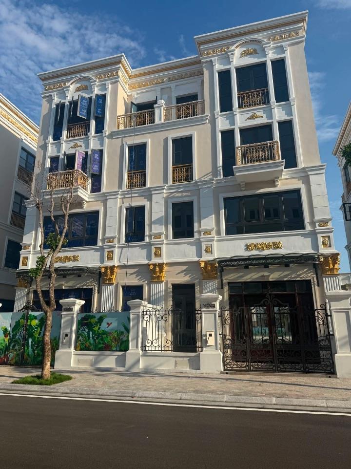Chủ nhà bán căn biệt thự song lập tại vinhomes vũ yên