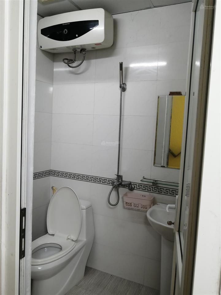 Cho thuê nhà riêng biệt tầng 1 nhà k2 tt nghĩa tân  nghĩa đô, ngõ 81 trần cung