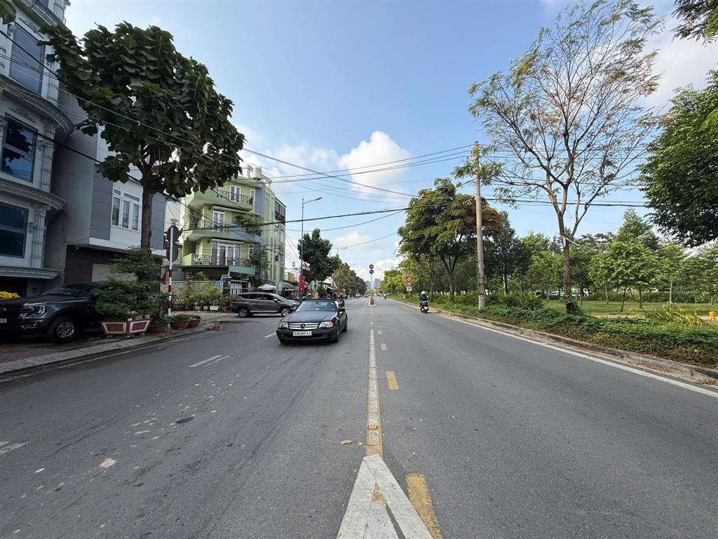 Bán mặt tiền 342a võ nguyên giáp, phường phước long  cách ga metro & ngã tư bình thái 300m
