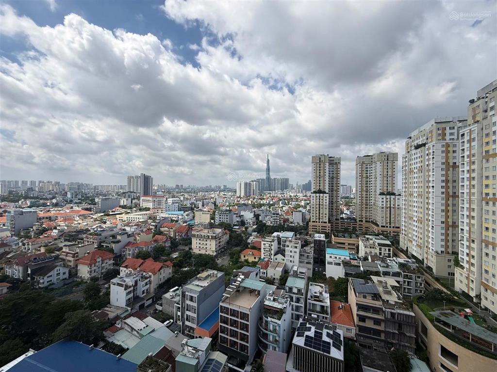 Chính chủ bán căn hộ thủ thiêm sky  view landmark81  tầng cao  nhà như hình