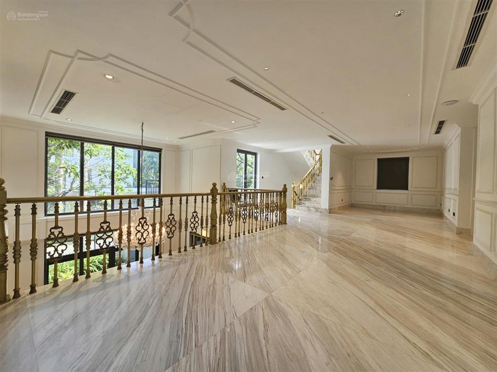 Villa view sông sài gòn nằm trong khu compound bảo vệ 24/7  nhà như hình