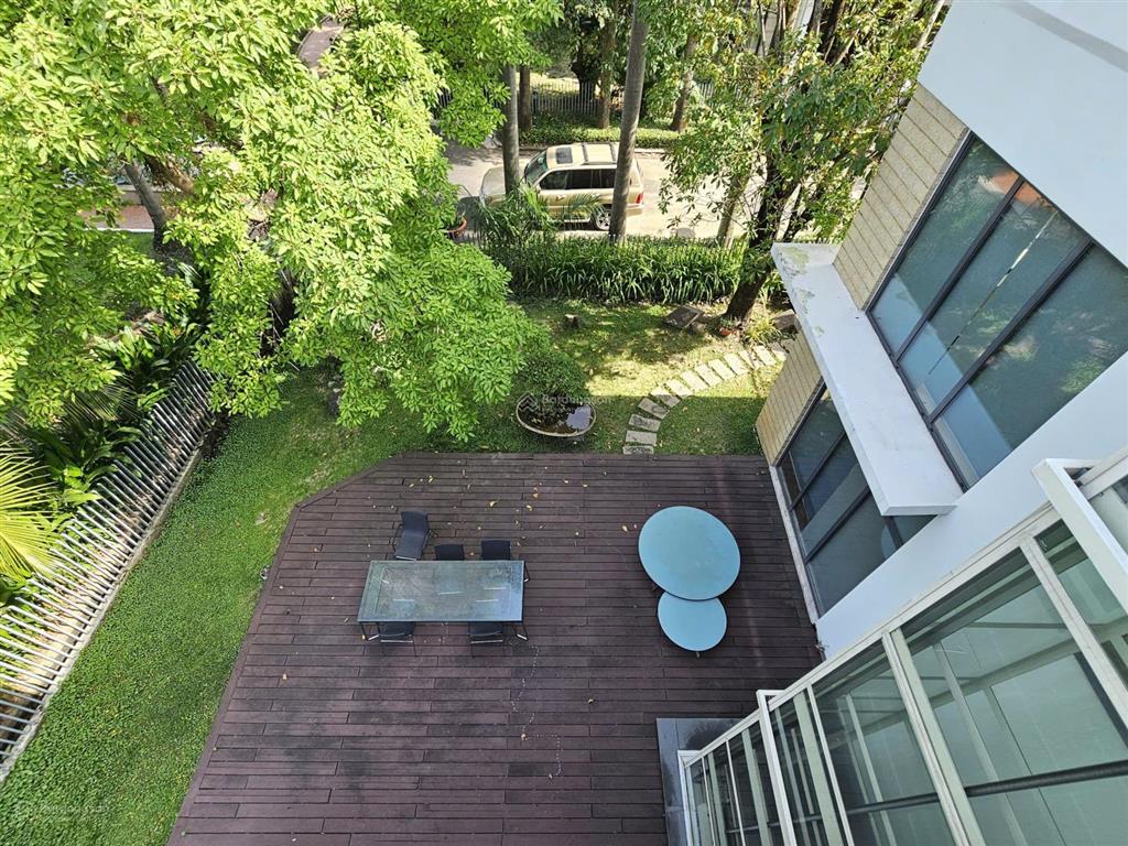 Villa view sông sài gòn nằm trong khu compound bảo vệ 24/7  nhà như hình