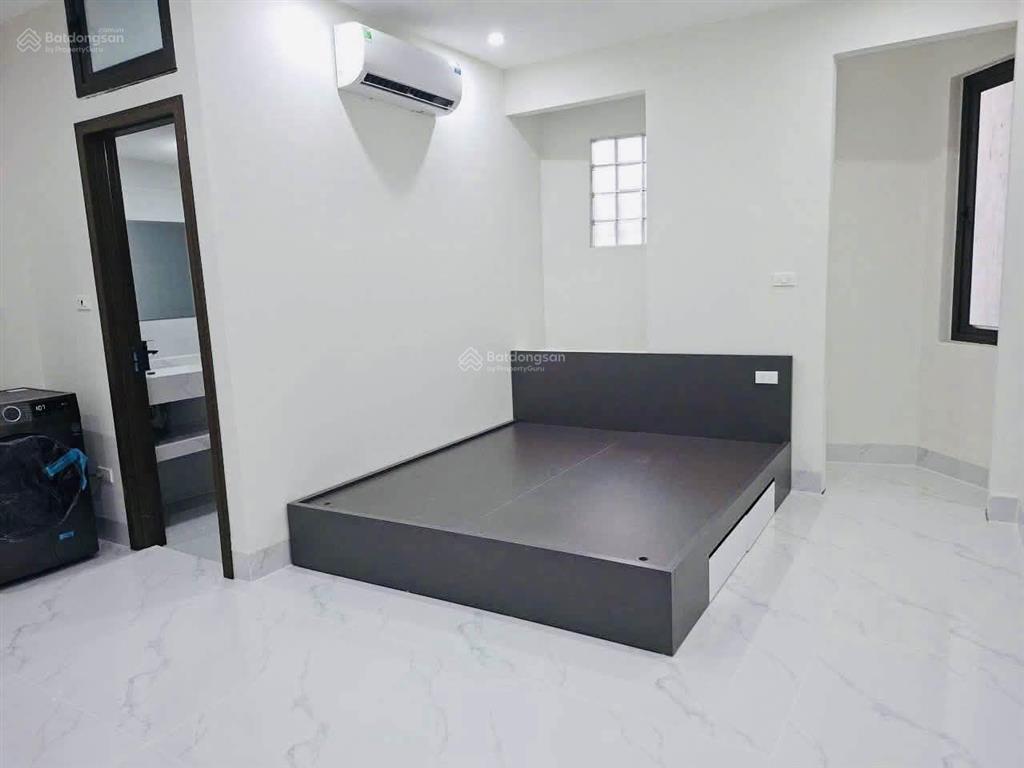 Cho thuê cc mini 1pn, 1wc, 30m2, 4,5 triệu tại nguyễn văn cừ, bồ đề, long biên, hà nội