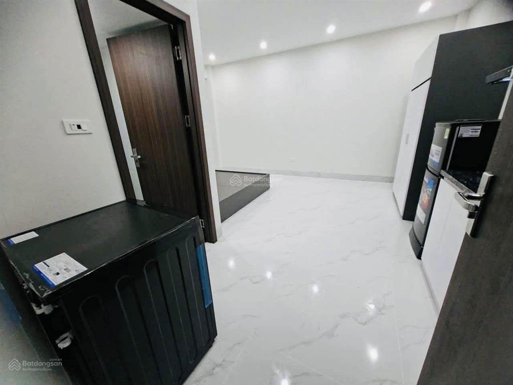 Cho thuê cc mini 1pn, 1wc, 30m2, 4,5 triệu tại nguyễn văn cừ, bồ đề, long biên, hà nội