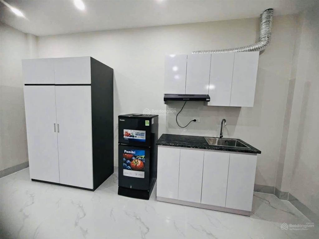 Cho thuê cc mini 1pn, 1wc, 30m2, 4,5 triệu tại nguyễn văn cừ, bồ đề, long biên, hà nội