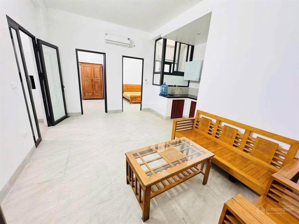 Cho thuê cc mini 2pn, 1wc, 55m2 tại nguyễn văn cừ, bồ đề, long biên, 6 triệu vnd