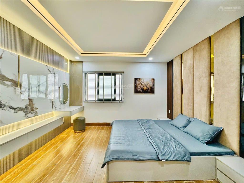 Chính chủ bán nhà phố phạm văn chiêu gò vấp, đường 10m gara ô tô thang máy