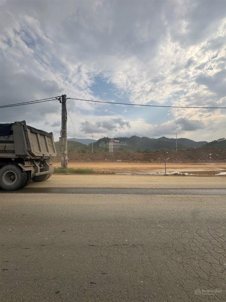 Quỹ đất hiếm mặt đại lộ thăng long kéo dài