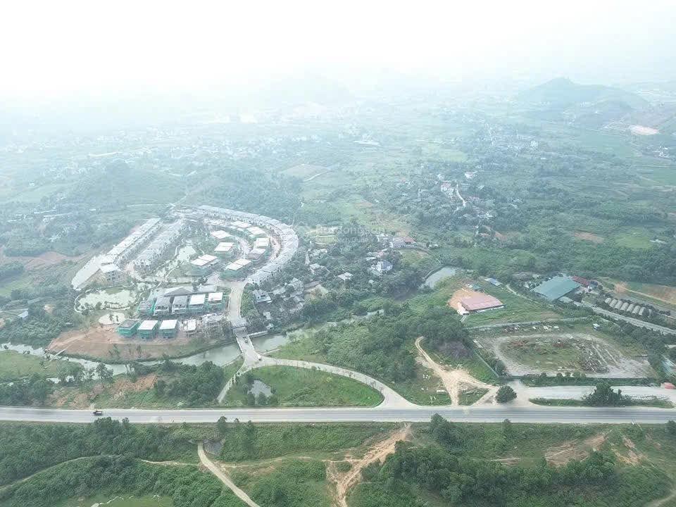 Quỹ đất hiếm mặt đại lộ thăng long kéo dài