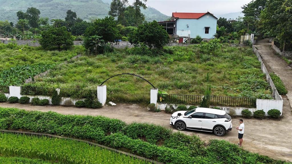 Bán đất nghỉ dưỡng view núi diện tích ~1000m pháp lý rõ ràng