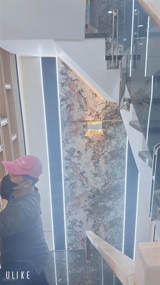 Bán nhà 5 lầu liên khu 45 bình tân