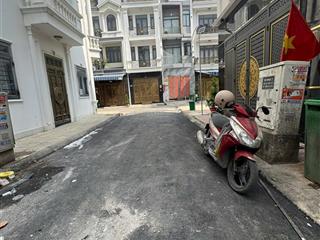 Bán nhà 5 lầu liên khu 45 bình tân