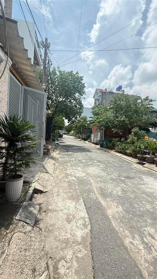 Nhà phân lô đồng bộ xuân thới thượng ngang 5m chuẩn đẹp có sẵn dòng tiền 8 triệu/tháng