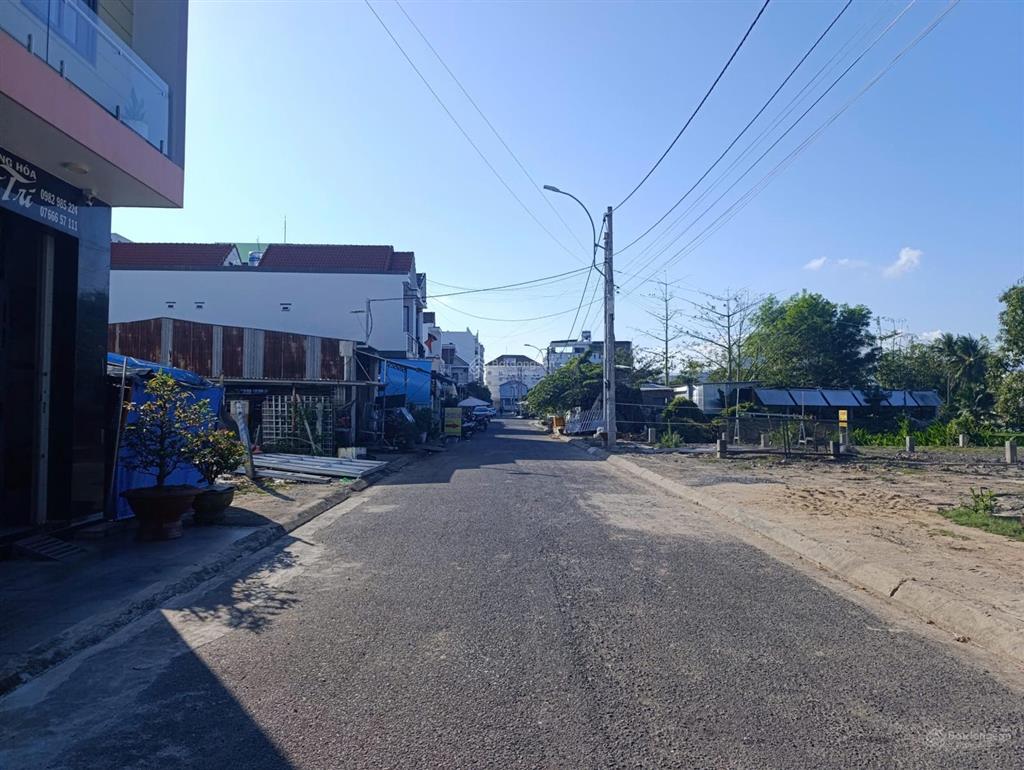 Chính chủ cần pass lại lô đất đẹp nằm tại trung tâm phường ninh hoà