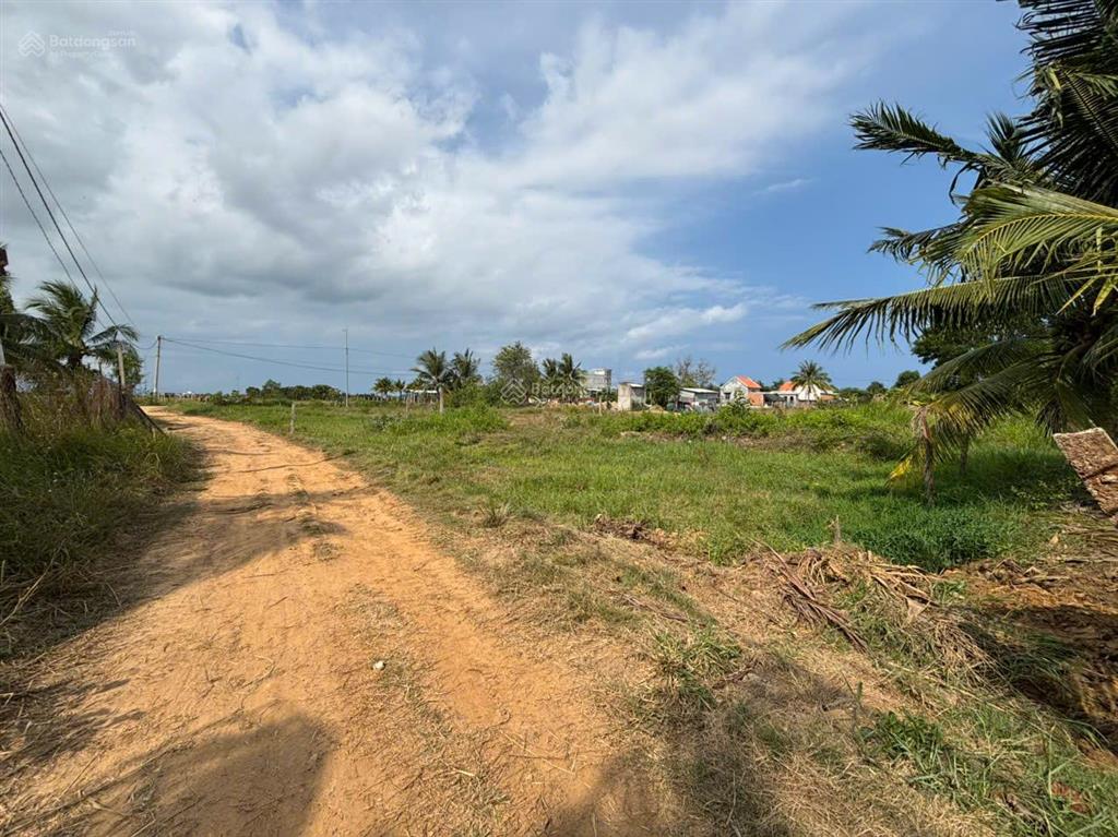 Bán lô đất full thổ tiềm năng đầu tư  gần khu công nghiệp & đường ven biển