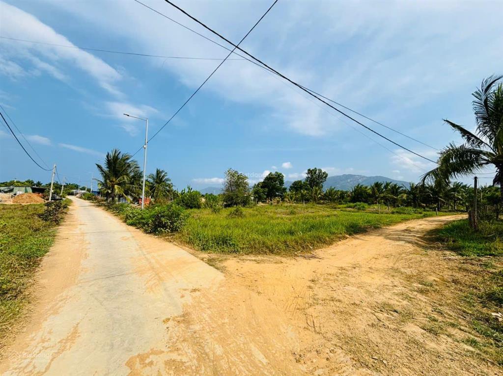 Bán lô đất full thổ tiềm năng đầu tư  gần khu công nghiệp & đường ven biển