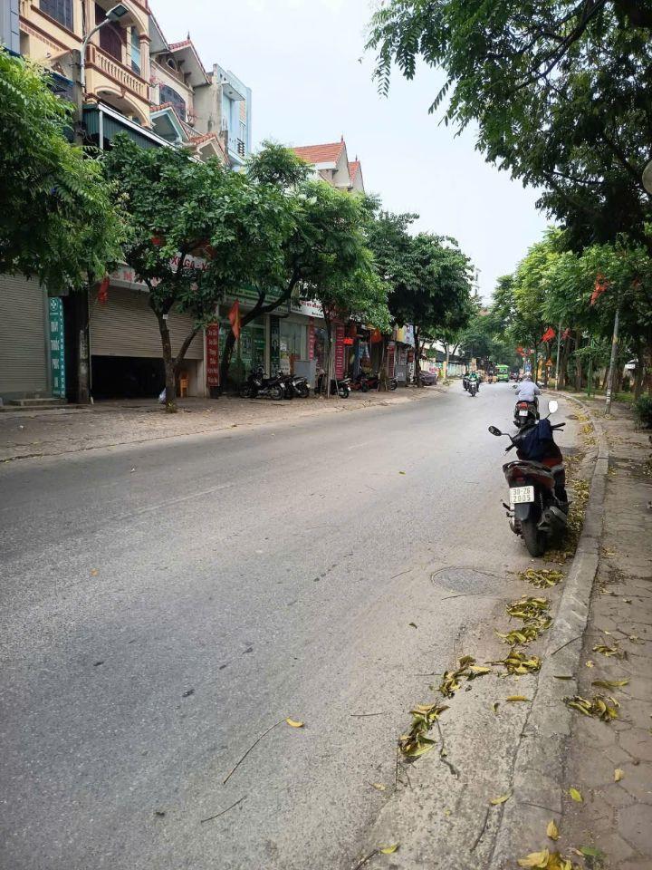  MẶT PHỐ KIM GIANG – LÔ GÓC – VỈA HÈ – KINH DOANH ĐỈNH 📐 Diện tích 62m² – 5 tầng – MT 4.8m 