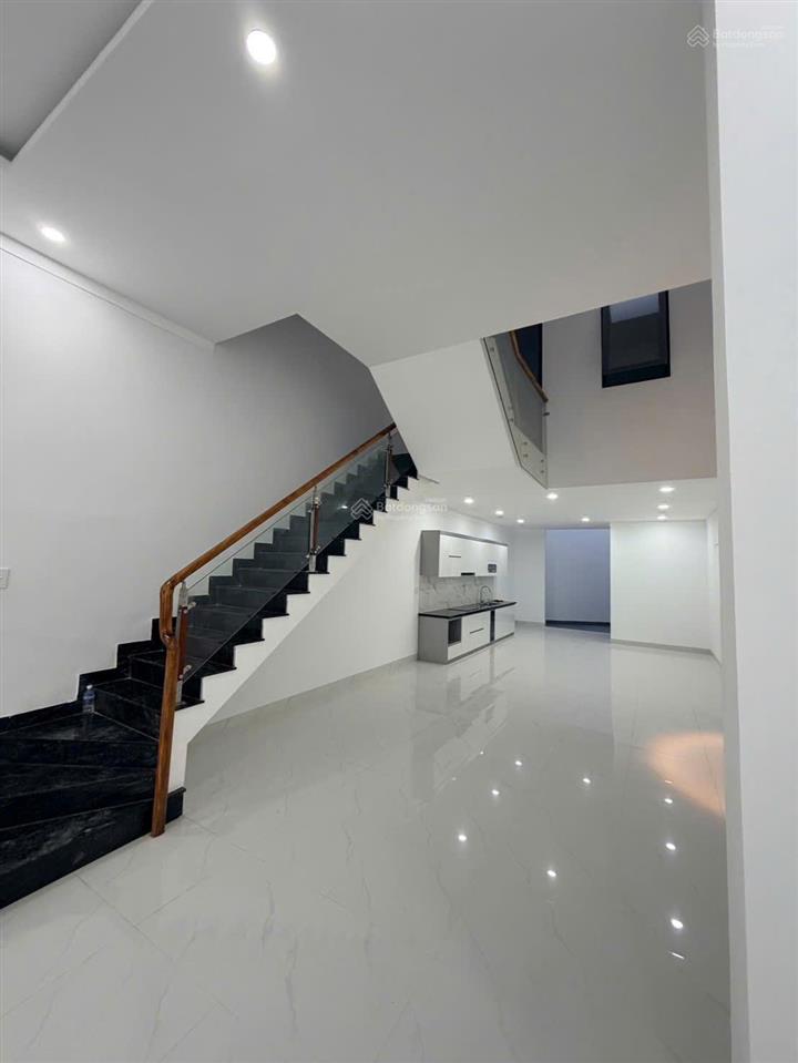 Hàng hiếm, hẻm 118 y nuê, nhà mới xây 100%, nở hậu, dt 128m2