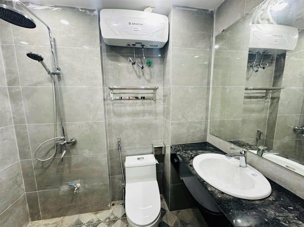 Giảm sâu  phân lô hoàng quốc việt, ô tô tránh vỉa hè  6 tầng thang máy xây mới  hơn 15 tỷ