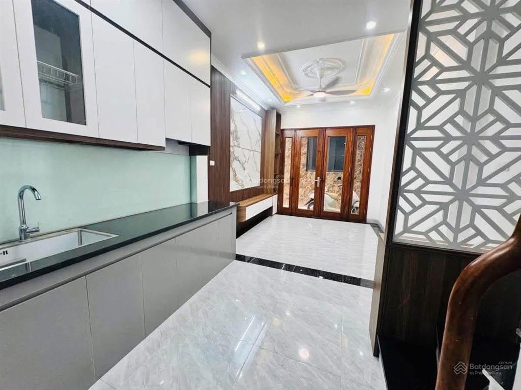 Ngoại giao đoàn, xuân đỉnh, oto đỗ cửa, 6 tầng thang máy giá hơn 8 tỷ