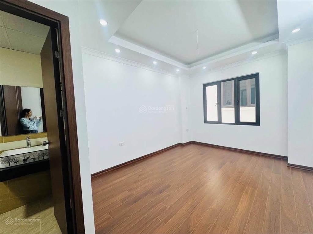Ngoại giao đoàn, xuân đỉnh, oto đỗ cửa, 6 tầng thang máy giá hơn 8 tỷ