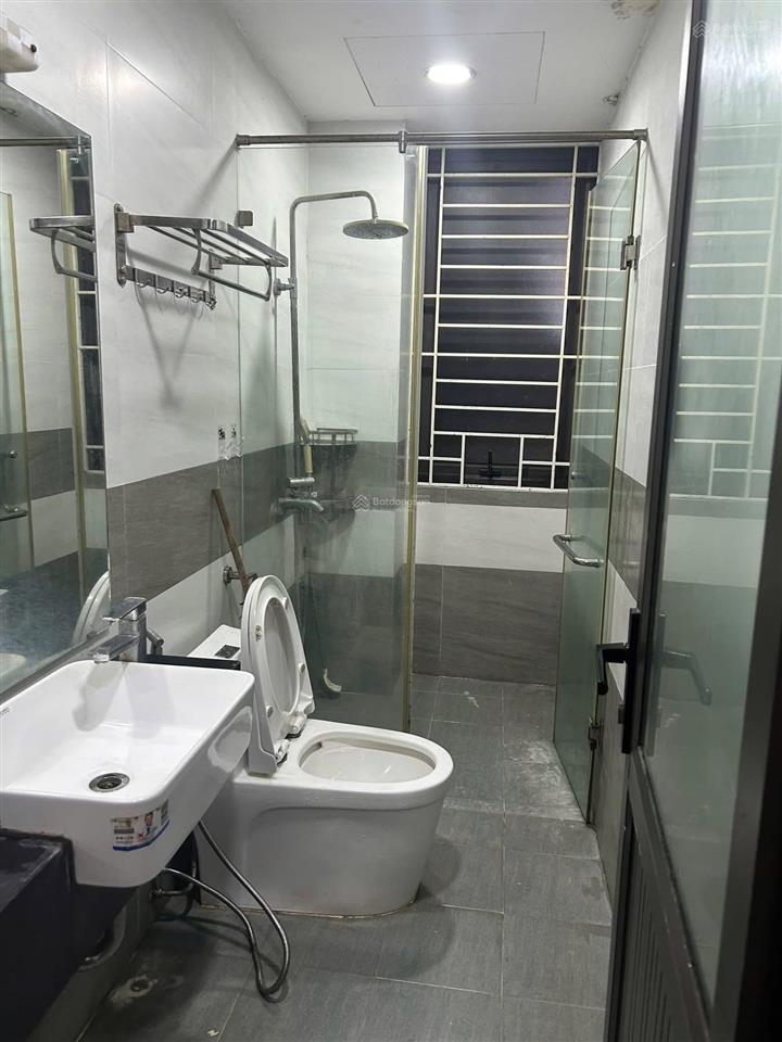 Chính chủ bán nhà đội cấn, nhà mới ở ngay, 5 tầng 6 ngủ, gần oto, 45m, mặt tiền 5.5m giá hơn 9 tỷ