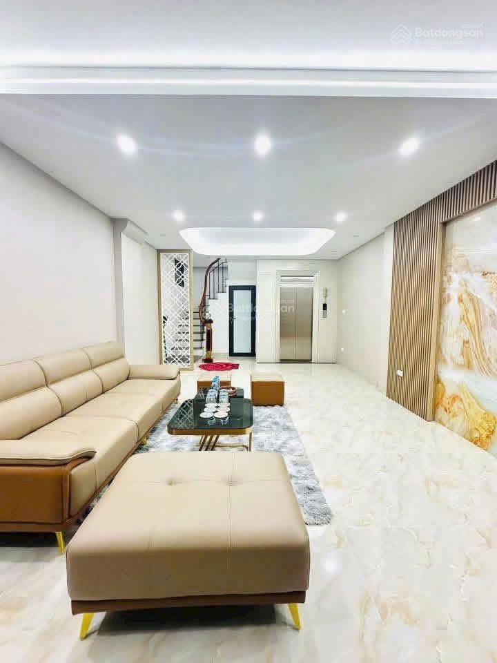 Bán nhà xây mới 6 tầng thang máy thái hà, oto đỗ cửa, kinh doanh, 1 nhà ra phố