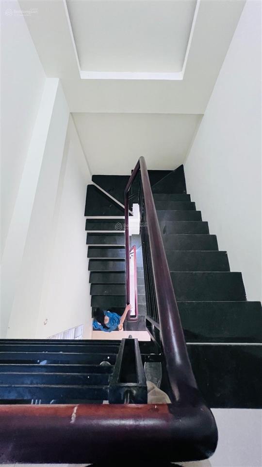 Bán nhà  4pn 4wc tại trần xuân soạn, 8,8 tỷ, 93m2 view đẹp bao đẹp kế bên kdc him lam quận 7.