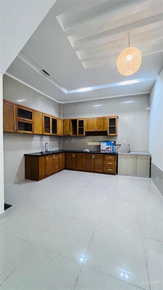 Bán nhà  4pn 4wc tại trần xuân soạn, 8,8 tỷ, 93m2 view đẹp bao đẹp kế bên kdc him lam quận 7.