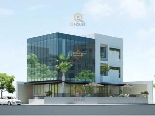 Văn phòng "căn góc" đường lớn gần trần não với 230m2 sàn sử dụng, thang máy, 60 triệu/tháng