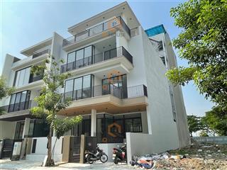 Cho thuê tòa văn phòng "mới xây" saigon mystery villas 7*18m hầm 4 lầu suốt thang máy 70triệu/tháng