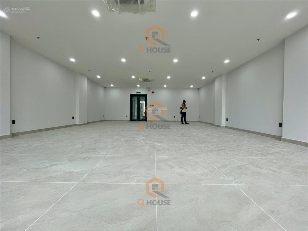 Tòa nhà "mới" 1000m2 ngay trương văn bang thạnh mỹ lợi, hầm 7 tầng suốt thang máy, 160 triệu/tháng