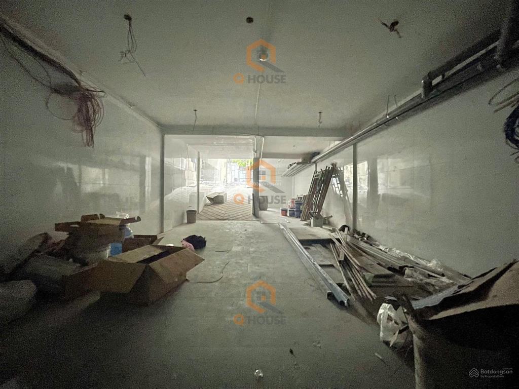 Tòa nhà "mới" trương văn bang 5*20m, hầm trệt, lửng, 2 lầu suốt, thang máy, 60 triệu/tháng