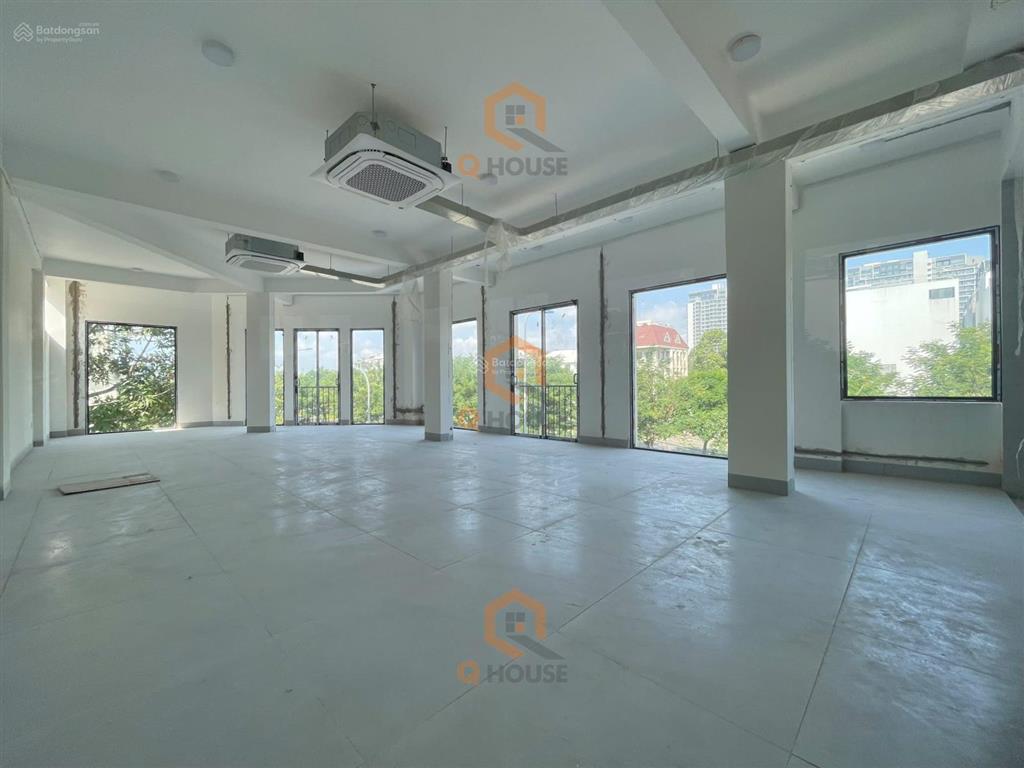 Tòa nhà "căn góc" ngay nguyễn văn kỉnh p. thạnh mỹ lợi 7.25m*20m, hầm 6 tầng thang máy, 150 tr/th