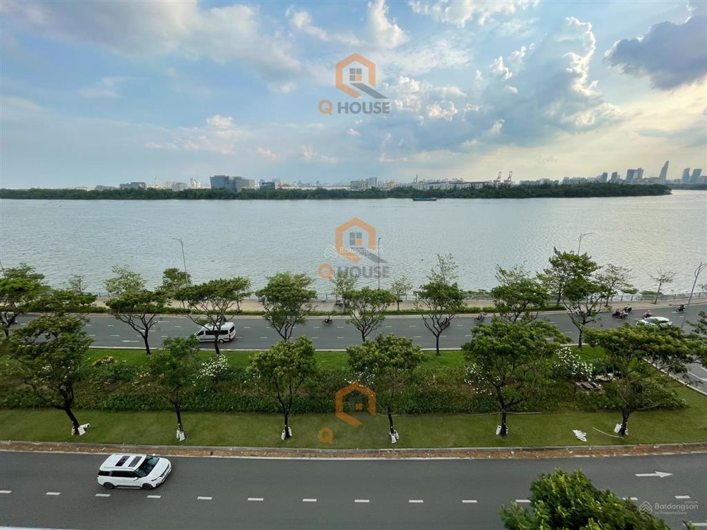 Tòa nhà mặt tiền view sông đường trần qúy kiên 10*24m, hầm, 7 tầng suốt, thang máy, 330 triệu/tháng