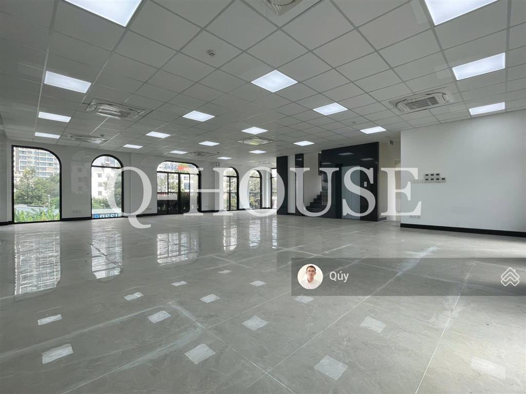 Tòa nhà "mới" trung tâm p. thạnh mỹ lợi 16,2m*20m, hầm, 5 tầng suốt, thang máy, 325 triệu/tháng