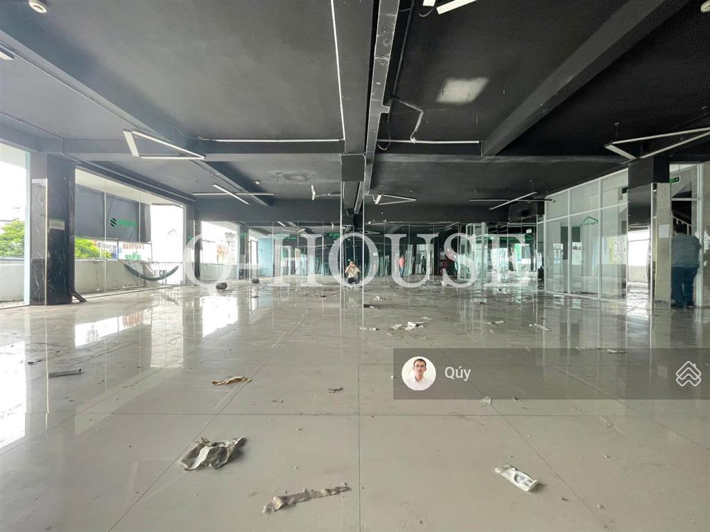 Tòa nhà 1500m2 mặt tiền vườn lài 12m*20m, hầm, 7 tầng suốt, thang máy, 250 triệu/tháng