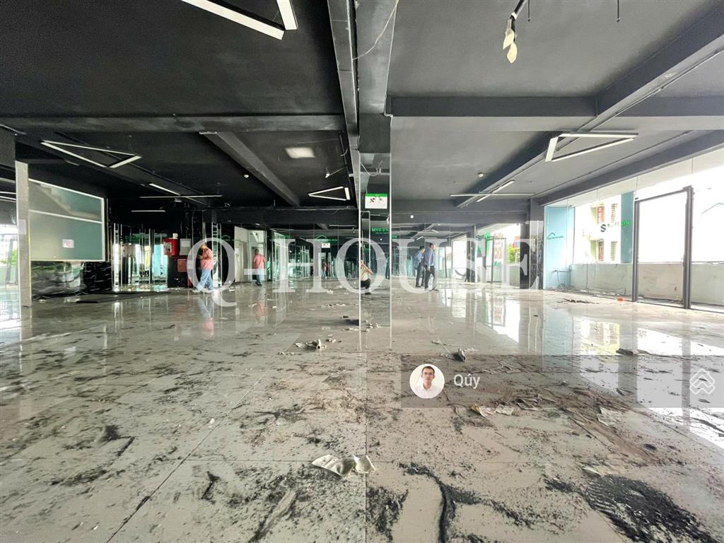 Tòa nhà 1500m2 mặt tiền vườn lài 12m*20m, hầm, 7 tầng suốt, thang máy, 250 triệu/tháng
