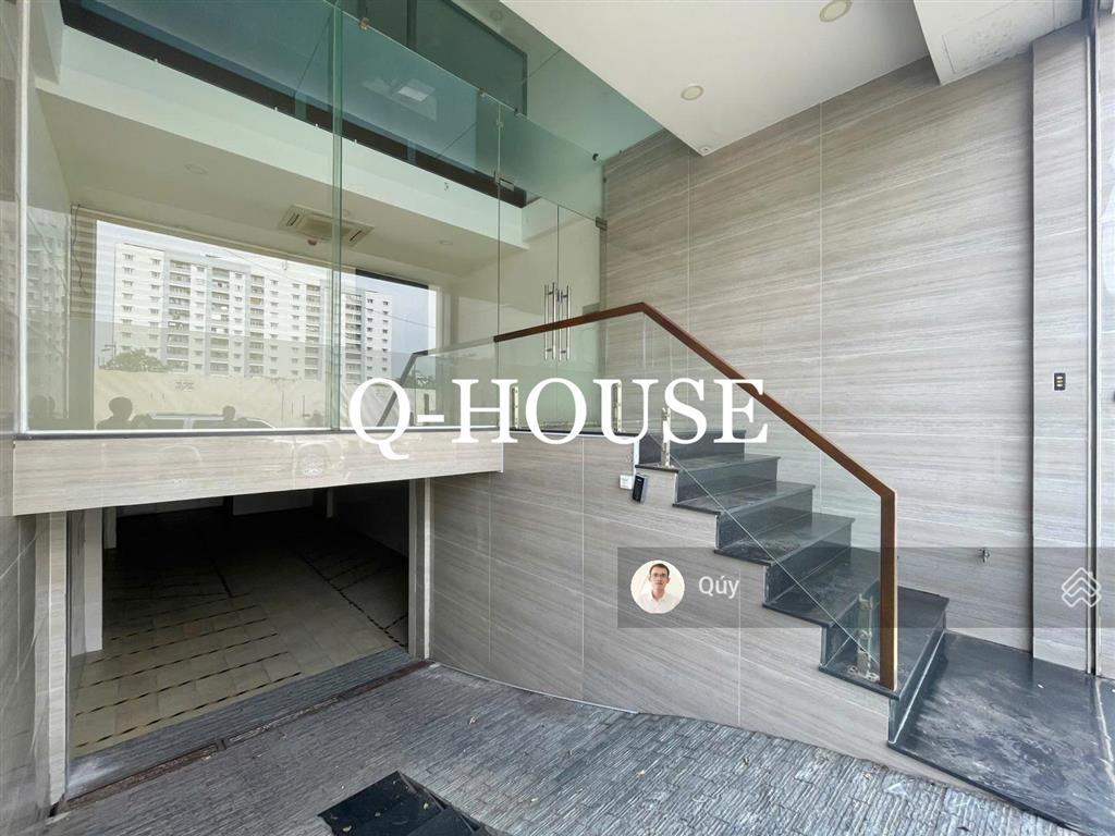 Tòa nhà văn phòng ngay trần lựu, 5m*20m, hầm, 4 lầu suốt, thang máy, chỉ 60 triệu/tháng