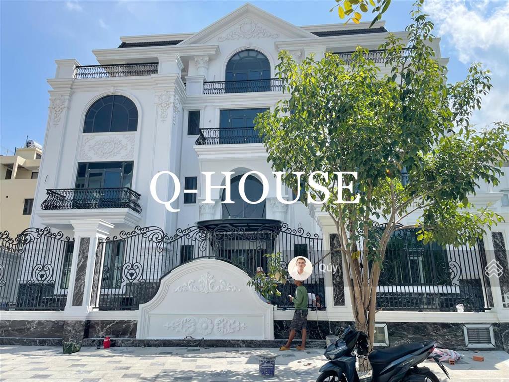 Biệt thự bát nàn 1000m2 "trần cao 3.2m" sàn suốt văn phòng, hầm 4 tầng, thang máy, 300 triệu/tháng