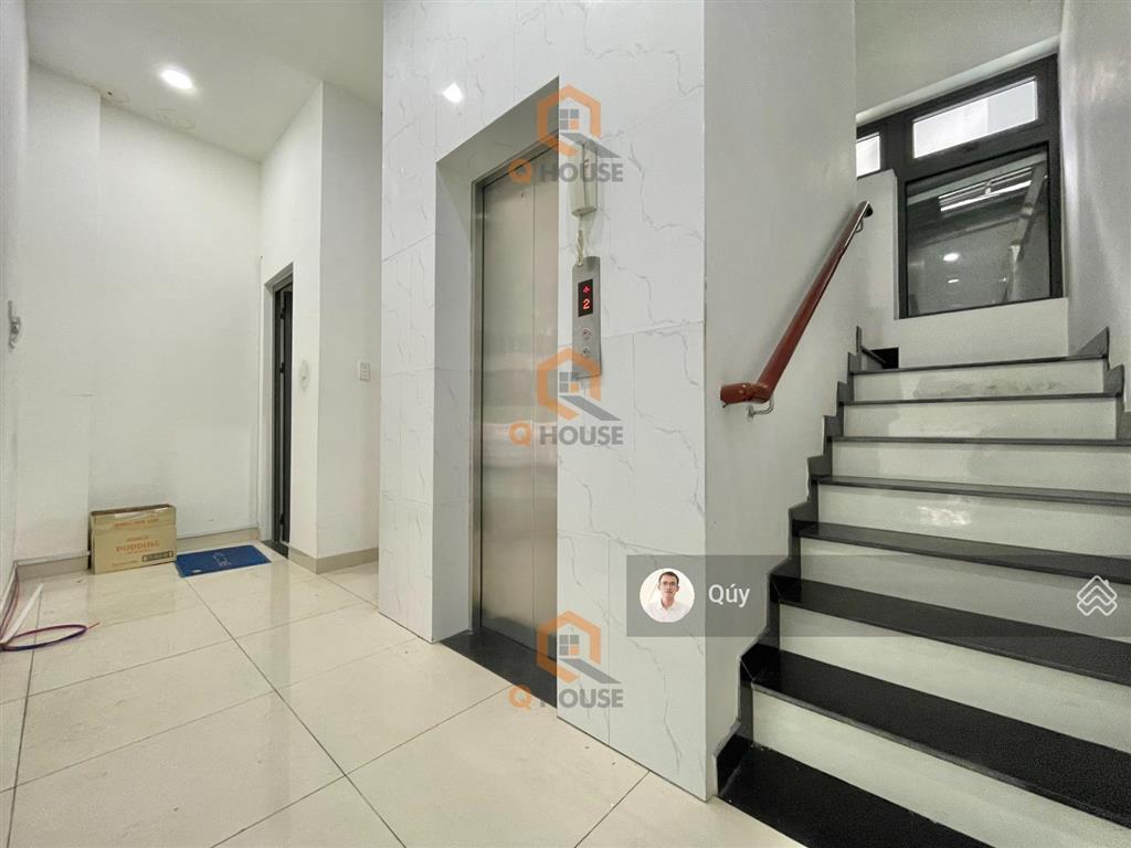 Tòa nhà mặt tiền trần não 5*20m, hầm, 5 tầng suốt, thang máy, giá chỉ 75 triệu/tháng