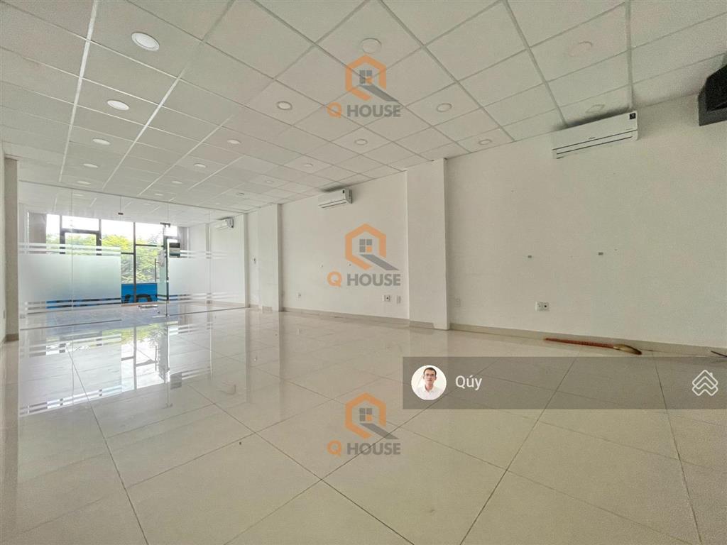 Tòa nhà mặt tiền trần não 5*20m, hầm, 5 tầng suốt, thang máy, giá chỉ 75 triệu/tháng