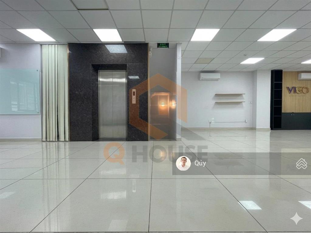 Tòa nhà ngay trần não  lương đình của 8m*23m, hầm, 5 tầng suốt, thang máy, st, 125 triệu/tháng