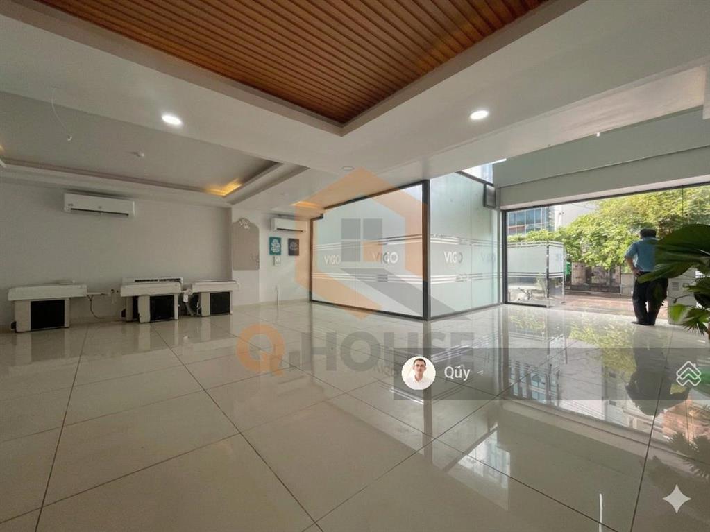 Tòa nhà ngay trần não  lương đình của 8m*23m, hầm, 5 tầng suốt, thang máy, st, 125 triệu/tháng