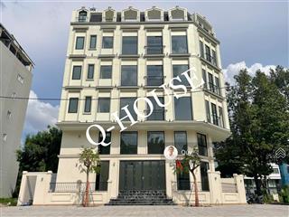 Nhà "mới  căn góc" ngay đường nguyễn văn kỉnh p.thạnh mỹ lợi 7.25m*20m,hầm 6t thang máy,135 tr/th